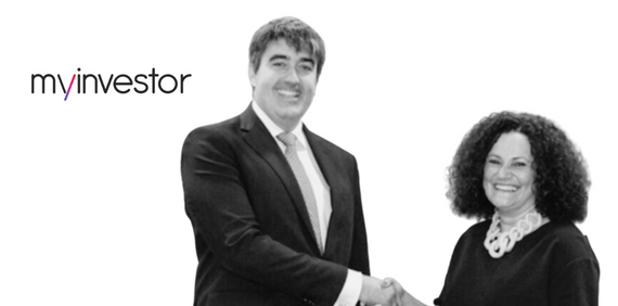 Carlos Aso da la mano a Olga Sánchez